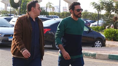 حمزة العيلي وأحمد فريد وسليمان عيد يحضرون جنازة ناهد فريد شوقي