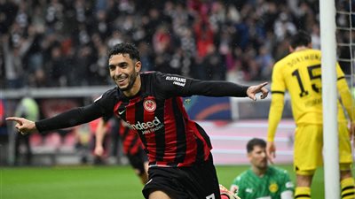 تشكيل آينتراخت ضد ساربروكن فى كأس ألمانيا.. مرموش يقود الهجوم