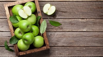 مفيد للشيخوخة وأمراض القلب.. 8 فوائد للتفاح الأخضر