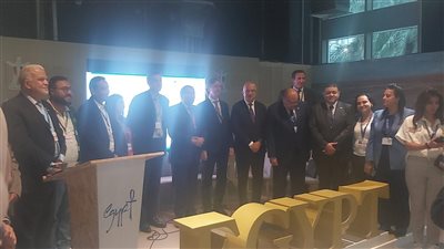 وزيرة البيئة تكشف فعاليات اليوم الخامس للجناح المصري بدبي 