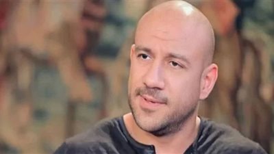 أحمد مكي يتعاقد على «اتنين للإيجار»