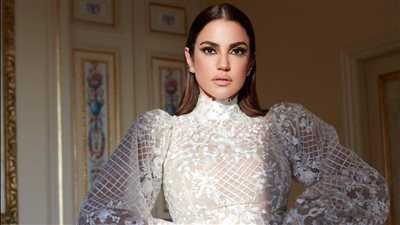 درة تعيد موضة 2015 بفستان مثير في مهرجان البحر الأحمر| الأولى لها