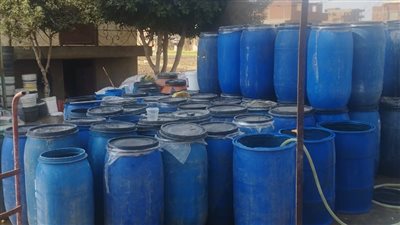   إعدام 2 طن أغذية متنوعة و عصائر غير صالحة للإستهلاك الأدمي بالدقهلية 