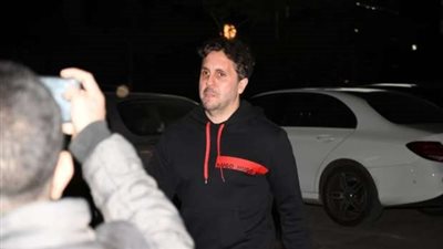 محمد الشقنقيرى وهشام ماجد فى عزاء ناهد فريد شوقي