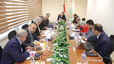 وزير الزراعة يتابع الموقف التنفيذي لمشروعات برنامج التنمية الزراعية