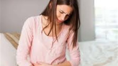 حكم الصلاة للمرأة عند زيادة مدة حيضها عن عادتها الشهرية