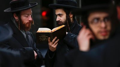 فاينانشيال تايمز: إجراءات أمنية بفرنسا وألمانيا تزامنا مع أعياد اليهود واستمرار الحرب