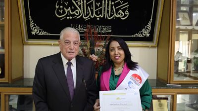 محافظ جنوب سيناء يلتقي خريجات برنامج «المرأة تقود في المحافظات المصرية»