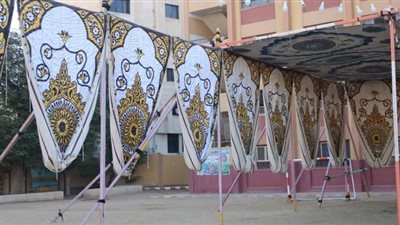 رئيس مدينة قنا يتفقد مقار اللجان الانتخابية 