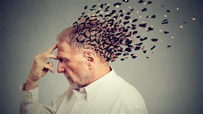 تناولها في الوجبات الثلاث الرئيسية.. أطعمة تحمي من خطر الإصابة بألزهايمر