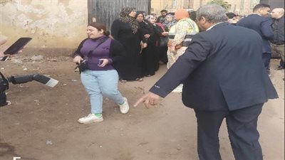 فتح أبواب لجان الاقتراع وبدء التصويت بمدرسة شبرا الثانوية بروض الفرج