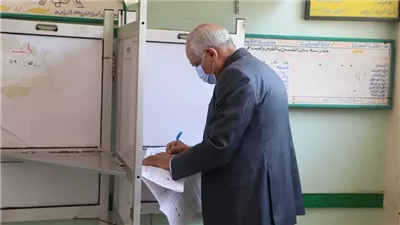 محافظ الجيزة يدلي بصوته في الانتخابات الرئاسية 2024 بالعمرانية 