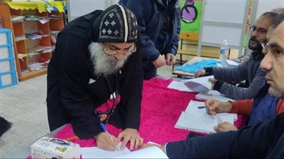 مطران بنها للأقباط الأرثوذكس يشارك في الانتخابات الرئاسية.. شاهد