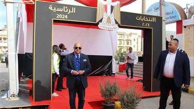 مساعد أول وزير التموين ورئيس البورصة للسلع يدليان بصوتهما في انتخابات الرئاسة