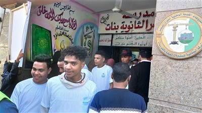 توافد كبير على مراكز الاقتراع في الساعة الأولى بالأقصر