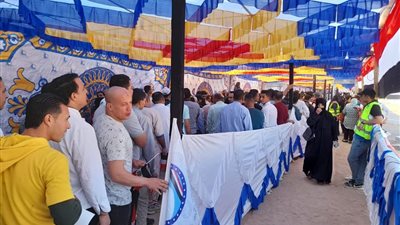 حشود كبيرة أمام المقار الانتخابية بمدن جنوب سيناء