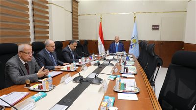 محافظ القاهرة: تعاون بين غرفة العمليات المركزية بالمحافظة وكافة الجهات المعنية بالعملية الانتخابية