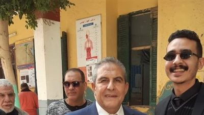 صور.. طاهر أبو زيد يدلي بصوته في الانتخابات الرئاسية