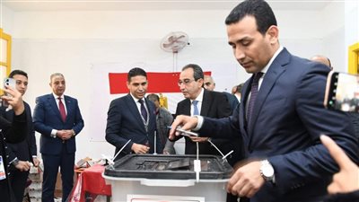 نائب محافظ الفيوم يدلي بصوته في الانتخابات الرئاسية 