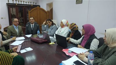 رفع بيانات البرامج المتقدمة للاعتماد والجودة بكلية الآداب بالفيوم 