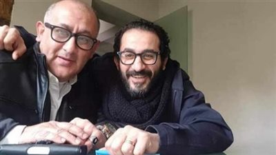 بدء عزاء شقيق الفنان أحمد حلمي 