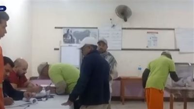 توافد كبير على اللجان الانتخابية بمدينة شرم الشيخ بالفترة المسائية (شاهد)