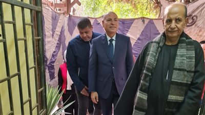 نائب محافظ القاهرة للمنطقة الشرقية يتفقد محيط لجان انتخابات رئاسة الجمهورية 