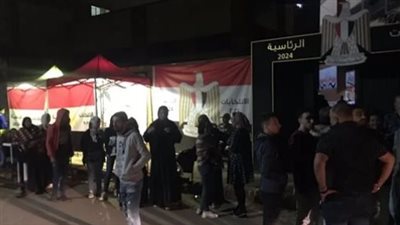 استمرار توافد المواطنين علي لجان الإنتخابات الرئاسية ببنها 