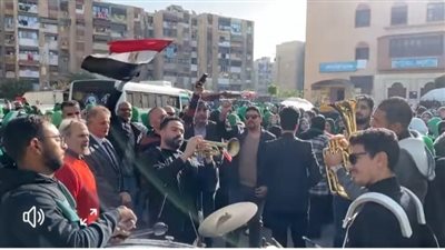 صور.. فرق الموسيقى تصاحب الناخبات بزيها الموحد فى بورسعيد 