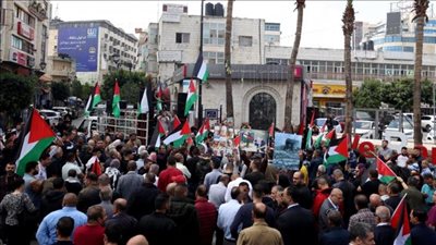 الإضراب الشامل يعم فلسطين بالتزامن مع حراك عالمي يندد بالعدوان الإسرائيلي