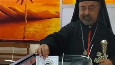 بطريرك الكاثوليك يدلي بصوته في الانتخابات الرئاسية ٢٠٢٤ في الزيتون.. صور