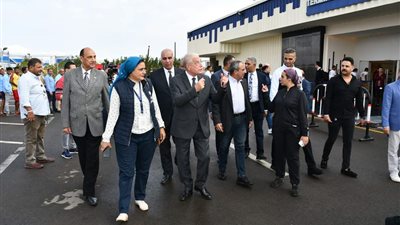 محافظ جنوب سيناء يؤكد علي ضرورة استمرار مشاركة الناخبين