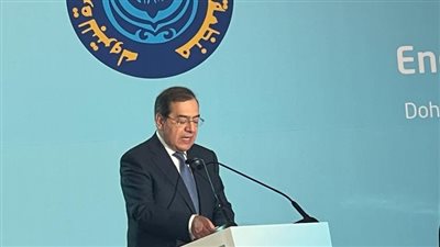   الملا يؤكد أهمية تنفيذ مبادرات عربية مشتركة تستهدف الانتقال العادل للطاقة