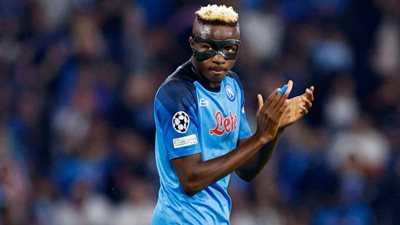 فيكتور أوسيمين.. إنجازات محلية ودولية تُرجح كفته بجائزة الأفضل في أفريقيا