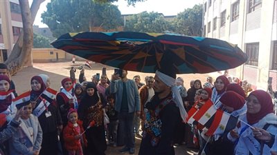  اقبال الشباب والسيدات في اليوم الثاني علي لجان أسيوط