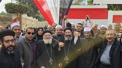 ائمة المساجد وقساوسة الكنائس بالفيوم يتوجهون فى مسيرة للادلاء باصواتهم 