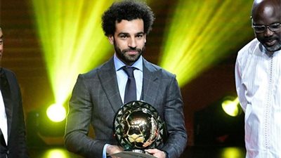 محمد صلاح يبحث عن إنجاز تاريخي بجائزة الأفضل في أفريقيا الليلة