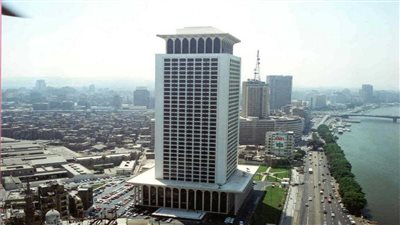 مصر ترحب بإصدار البرلمان الدنماركي لتشريع جديد يُجرم التعامل غير اللائق مع النصوص الدينية