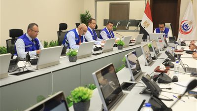 وزير الصحة يترأس غرفة الأزمات المركزية لمتابعة التأمين الطبي للانتخابات الرئاسية