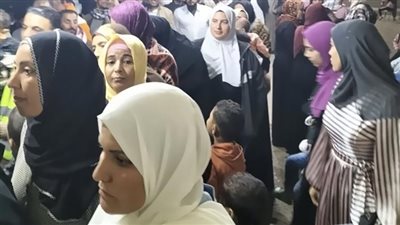 حشود كبيرة من المواطنين والسيدات يتصدرن المشهد الانتخابي فى الشرقية