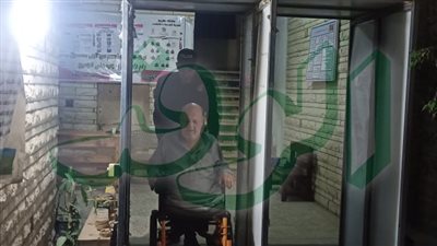 استمرار توافد ذوى الهمم والسيدات تحتفلن مع أطفالهن أمام اللجان الانتخابية بمطروح 