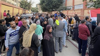 استمرار توافد الناخبين بلجان شبرا مصر