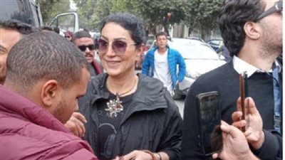 وفاء عامر تشارك بصوتها في انتخابات الرئاسة 2024