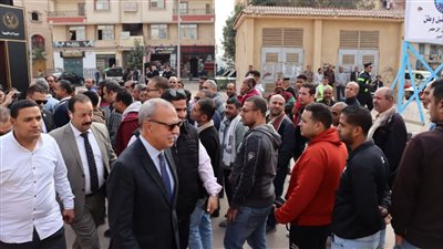 الهجان يشيد بالإقبال المكثف للمواطنين خلال اليوم الثالث للإنتخابات بشبين القناطر 