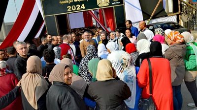 لليوم الثالث على التوالي، وبمشاركة العاملين بفرع التأمين الصحي بالقليوبية :