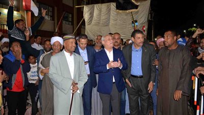 محافظ الأقصر: لن يتم غلق اللجان إلا بعد تصويت كافة الناخبين 