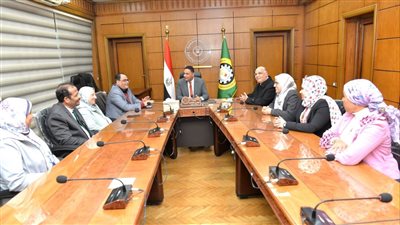 محافظ الدقهلية يتابع  تنفيذ مشروع الممشي السياحي الجديد علي النيل