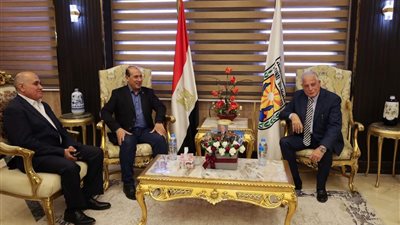 محافظ جنوب سيناء يلتقى برئيس جهاز التعمير 