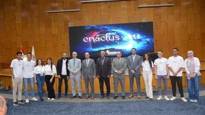 رئيس جامعة أسيوط يشهد افتتاح أنشطة فريق إيناكتس لخدمة المجتمع المحلي