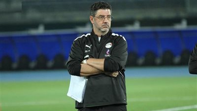3 لاعبين على طاولة فيتوريا حال غياب النني عن منتخب مصر